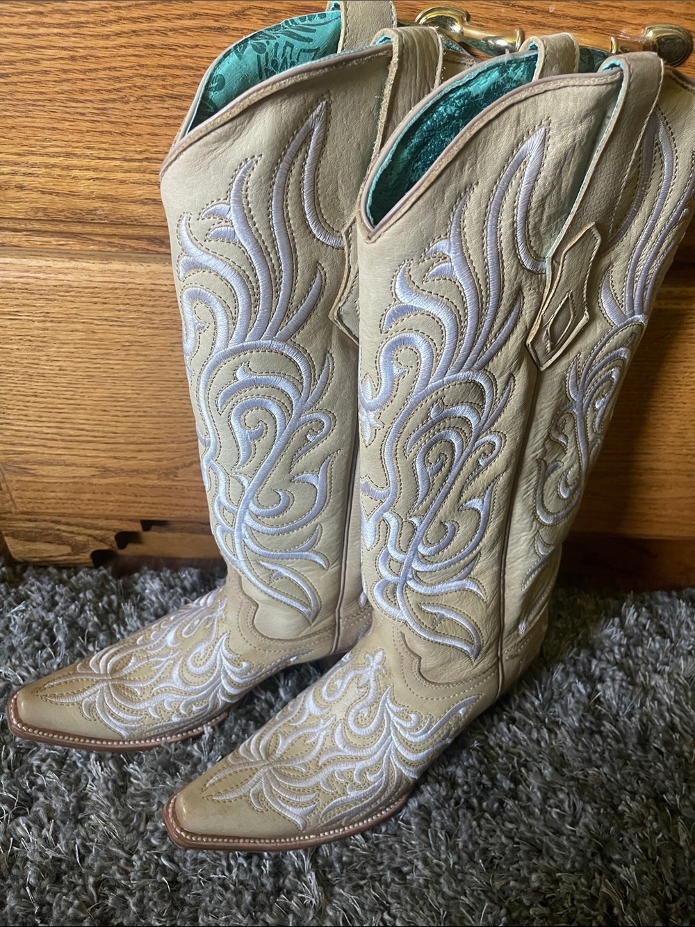 Corral Embroidered Cowgirl Boots